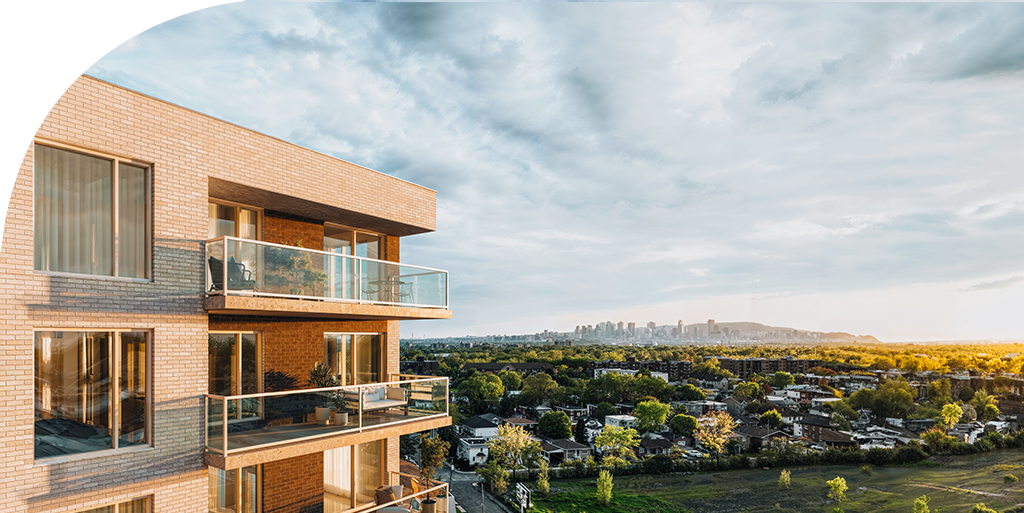 À proximité du centre-ville de Montréal et du Vieux-Longueuil