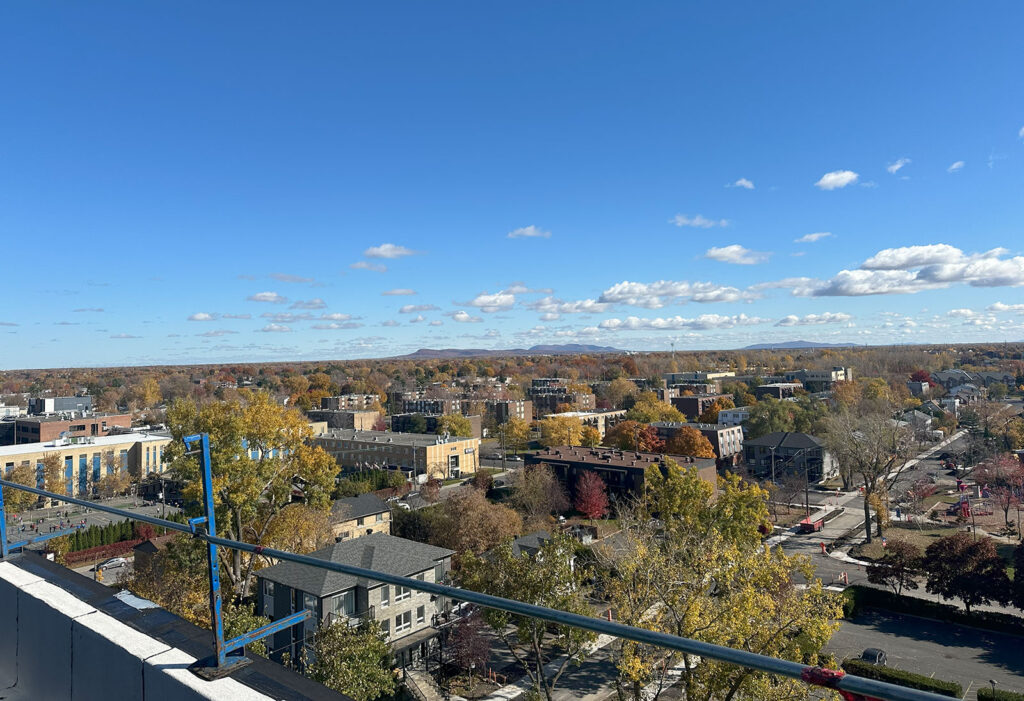 Vue de la terrasse (photo prise en octobre 2024)